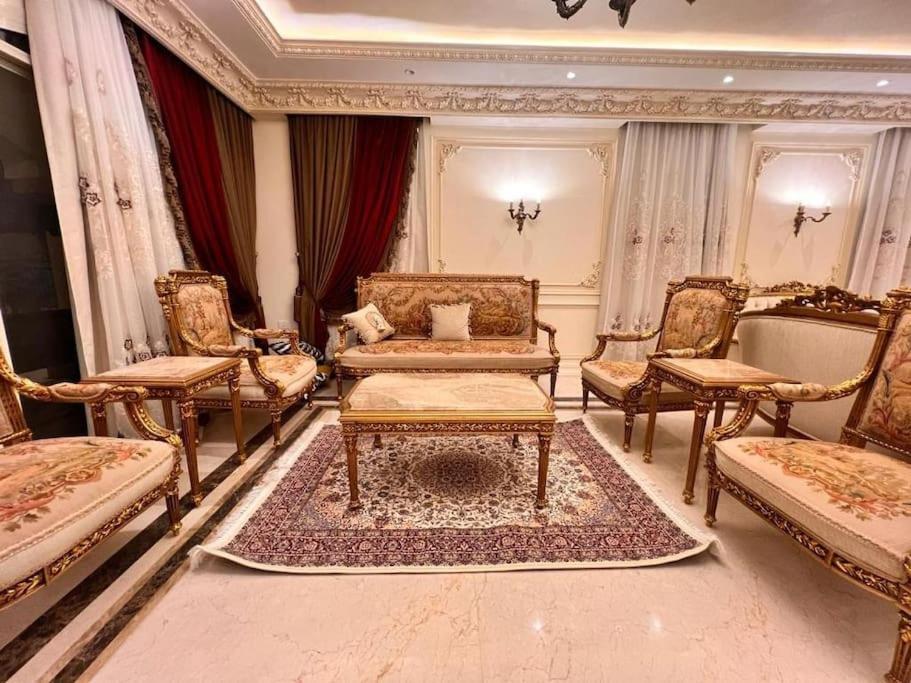Yasser Ezzat Cairo